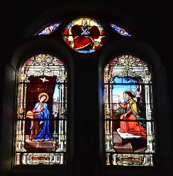 Vitrail de l'église Saint-Vincent à Neuvy-le-Roi - baie 3