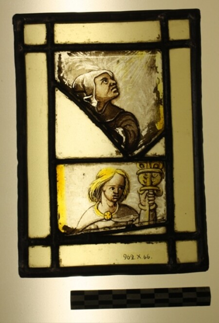 Vitrail du musée du Berry de Bourges, Deux personnages tronqués