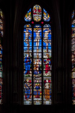 Vitrail de la Sainte-Chapelle de Champigny-sur-Veude - baie 0