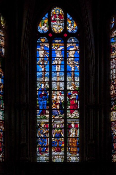 Vitrail de la Sainte-Chapelle de Champigny-sur-Veude - baie 0