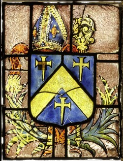 Vitrail remployé dans l’église Saint-Pierre de Chartres - n° 34 - Armoiries de l'évêque Ferdinand de Neufville de Villeroy