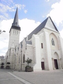 Vitraux de l'église Saint-Cyr d'Issoudun