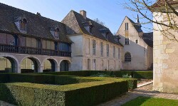 Vitraux du musée de l'Hospice Saint-Roch d'Issoudun