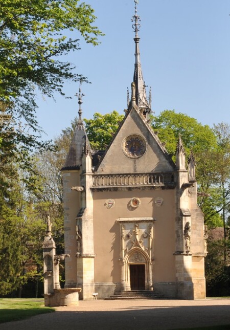 Vitraux de la chapelle du château de Meillant